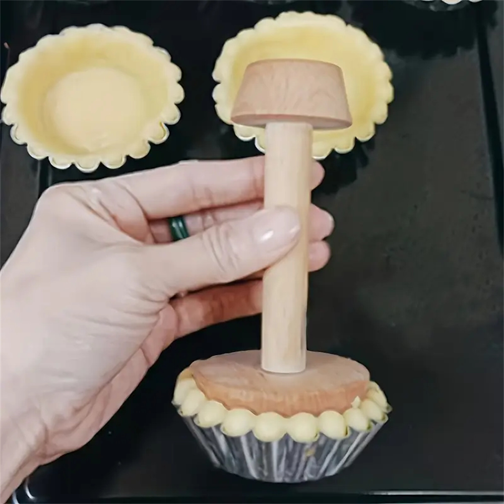 Kitchen Gadgets Design - プレミアム木製エッグタルト型両面タルトタンパーペストリー型プッシャーベーキングエッグタルトパイケーキキッチンガジェットツール