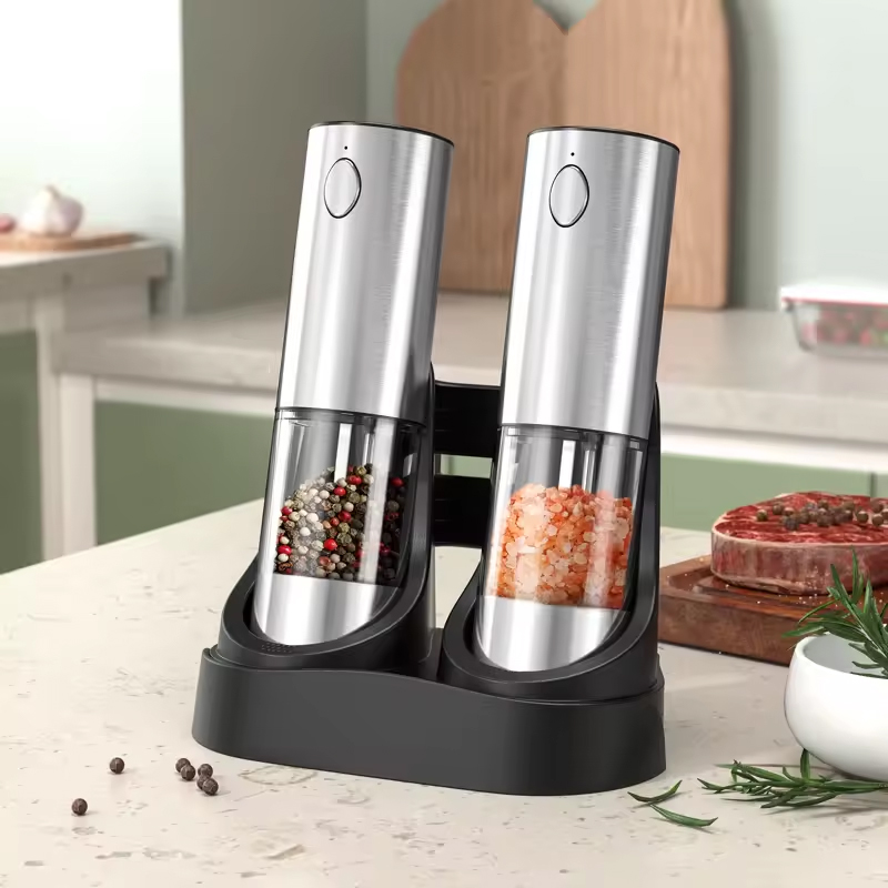 1/2 個電動塩コショウグラインダー LED ライト付き重力 - Kitchen Gadgets Electric のレビューと価格