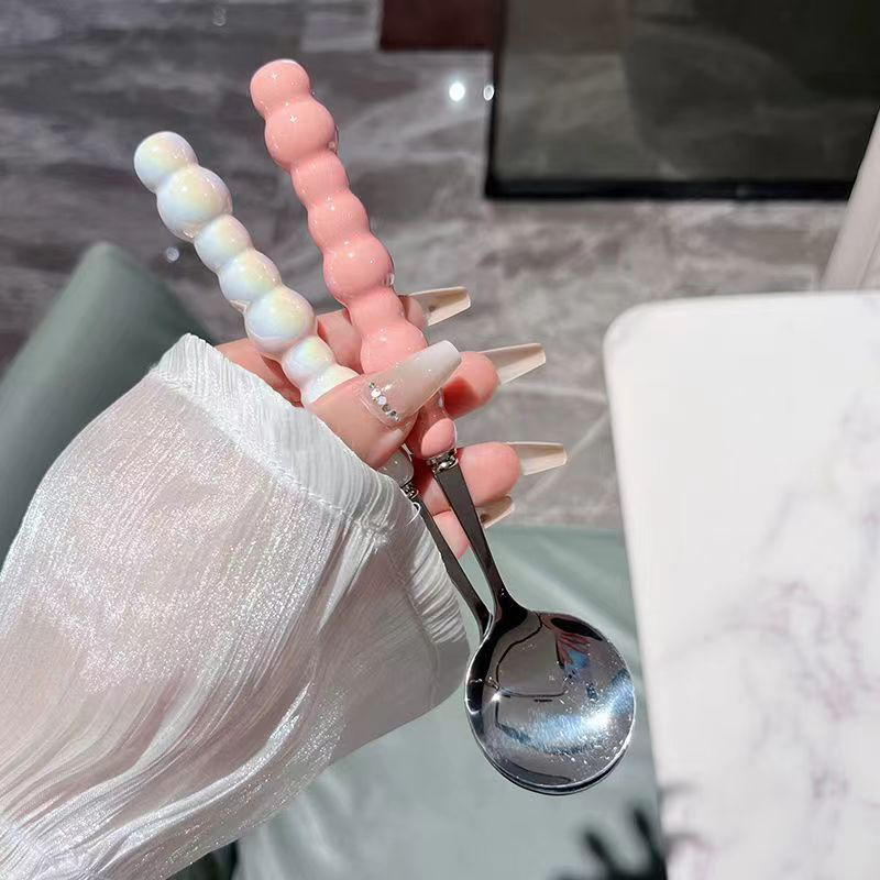 真珠のハンドルが付いたステンレス鋼の攪拌スプーン、カトラリー - Kitchen Gadgets Everyone Needs のレビューと価格